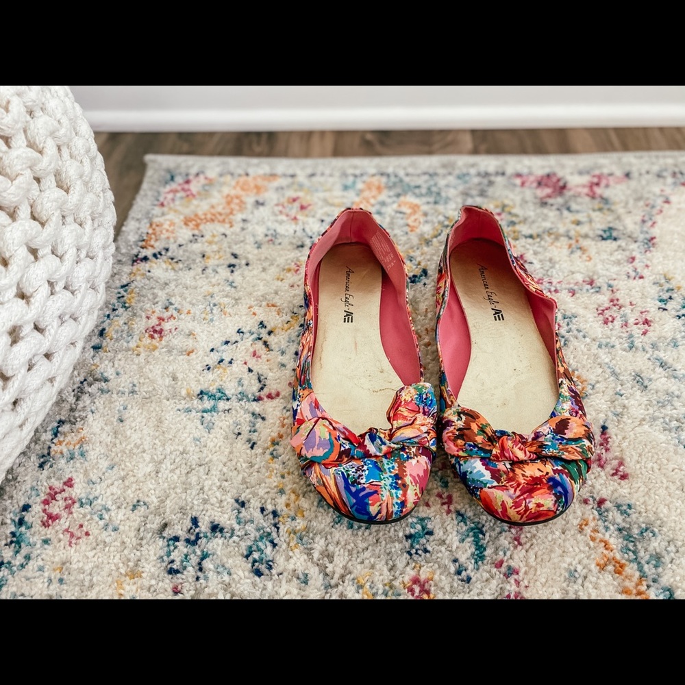 Multicolored flats